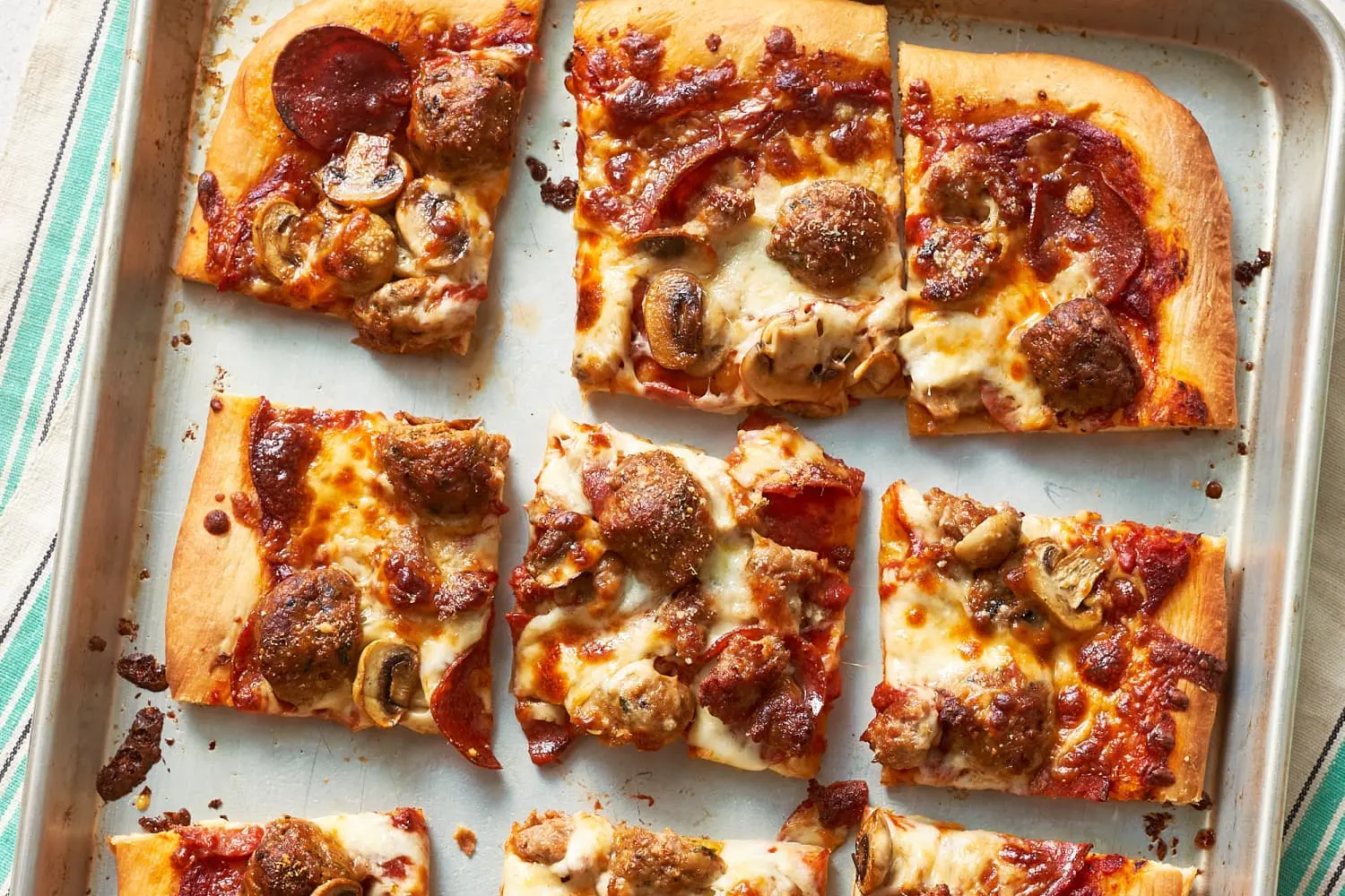 ¿Puedes cocinar pizza en una sartén? - Can you cook pizza in a baking pan can you cook pizza in a pan - Can you cook pizza in a baking pan