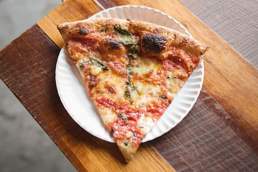 Cómo hacer pizza en el microondas y que quede crujiente - Cómo calentar la pizza sin horno como hacer pizza en microondas - Cómo calentar la pizza sin horno