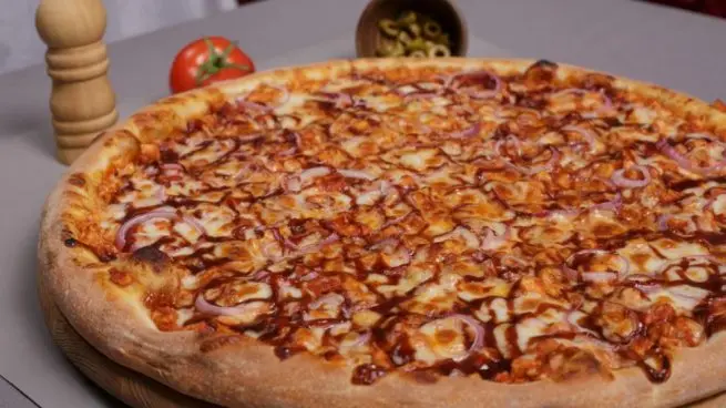 ingredientes pizza barbacoa - Cuántas calorías tiene la pizza de barbacoa del Mercadona