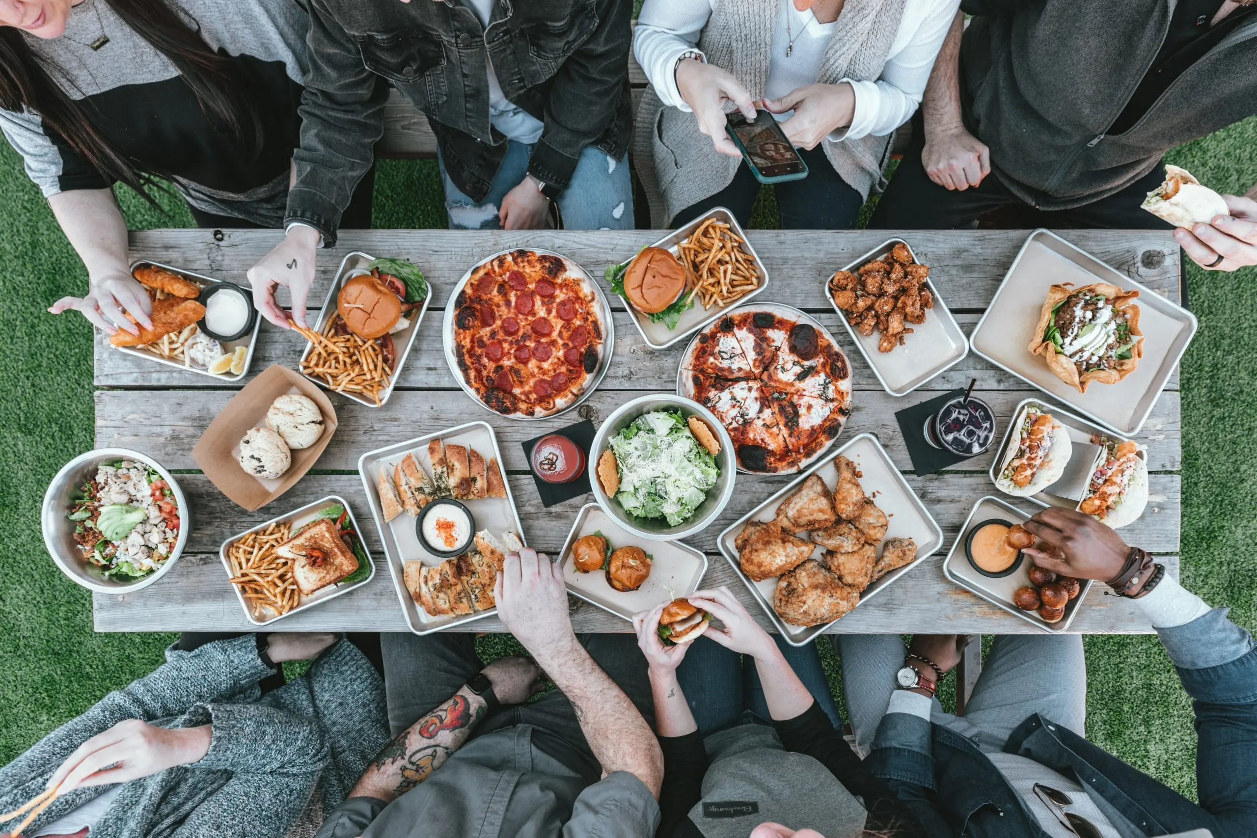 ¿Qué tiene más calorías, una hamburguesa o una pizza? - Qué es mejor una pizza o una hamburguesa que tiene mas calorias una hamburguesa o pizza - Qué es mejor una pizza o una hamburguesa