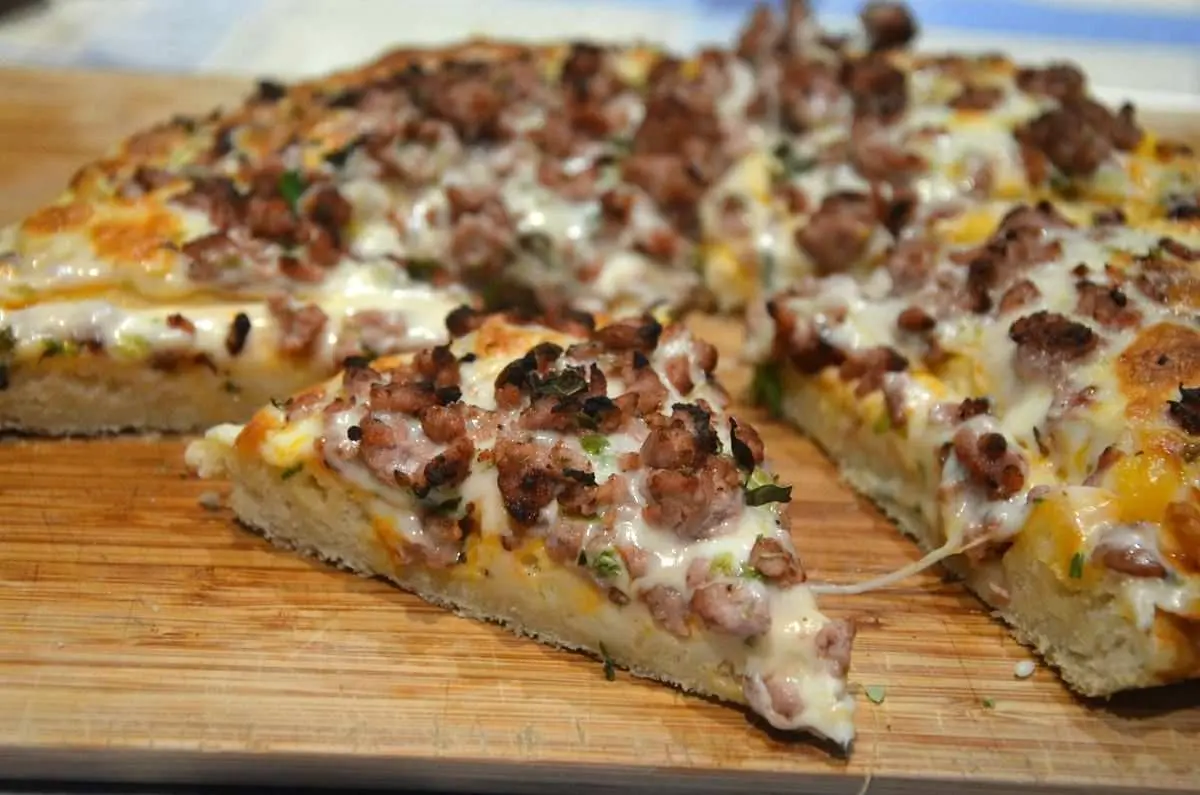 como hacer pizza con carne picada - Qué lleva la pizza 4 carnes